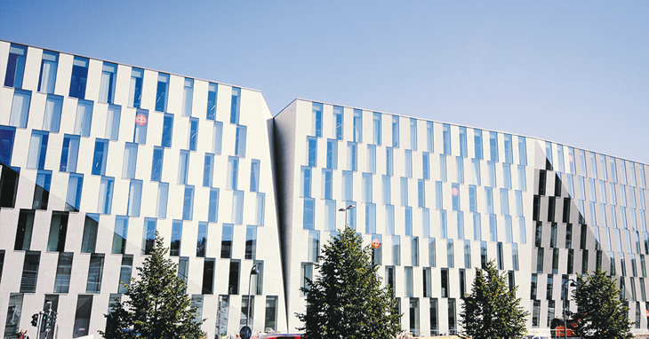 Saumaton ja värikäs rappaus tuo tyyliä julkisivuun